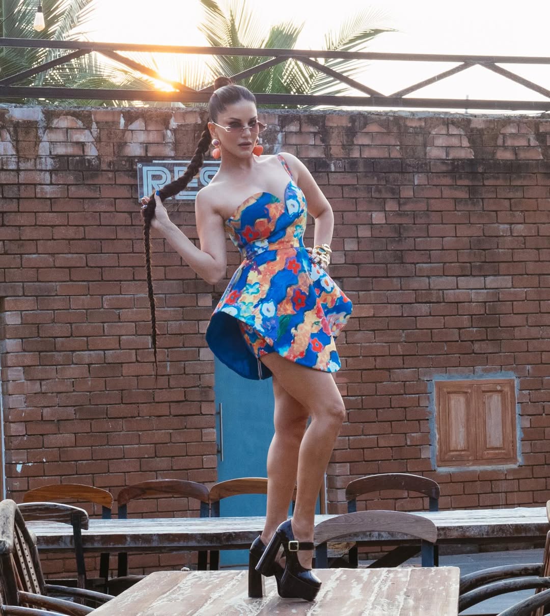 Sunny Leone - Paradis Sculpted Midi Dress